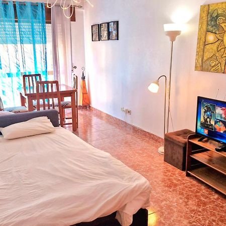 Apartamento Enjoy Lisbon Cascais Sintra 1200 Metres To Metro Blue Line Sintra Rail Line Free Parking Amadora Exterior foto