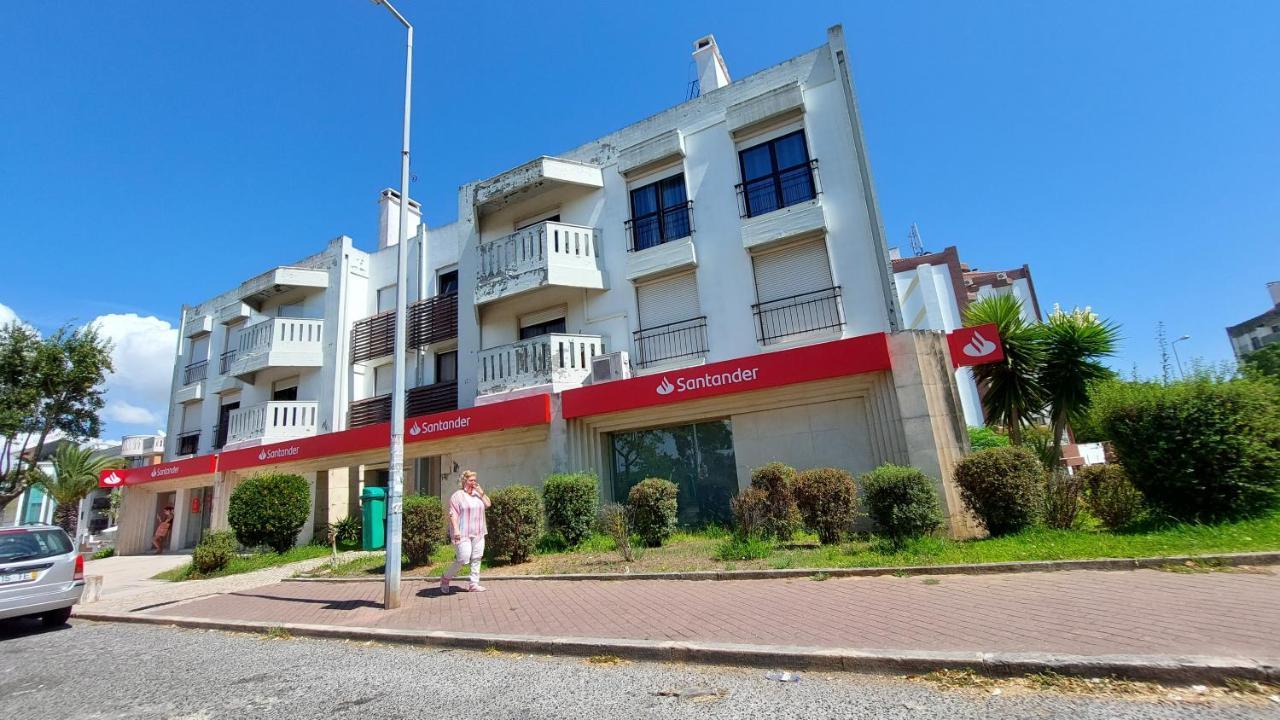 Apartamento Enjoy Lisbon Cascais Sintra 1200 Metres To Metro Blue Line Sintra Rail Line Free Parking Amadora Exterior foto