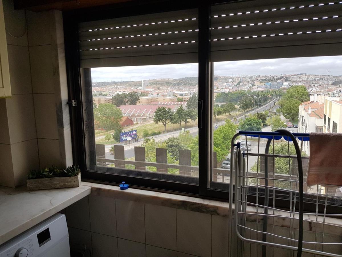 Apartamento Enjoy Lisbon Cascais Sintra 1200 Metres To Metro Blue Line Sintra Rail Line Free Parking Amadora Exterior foto