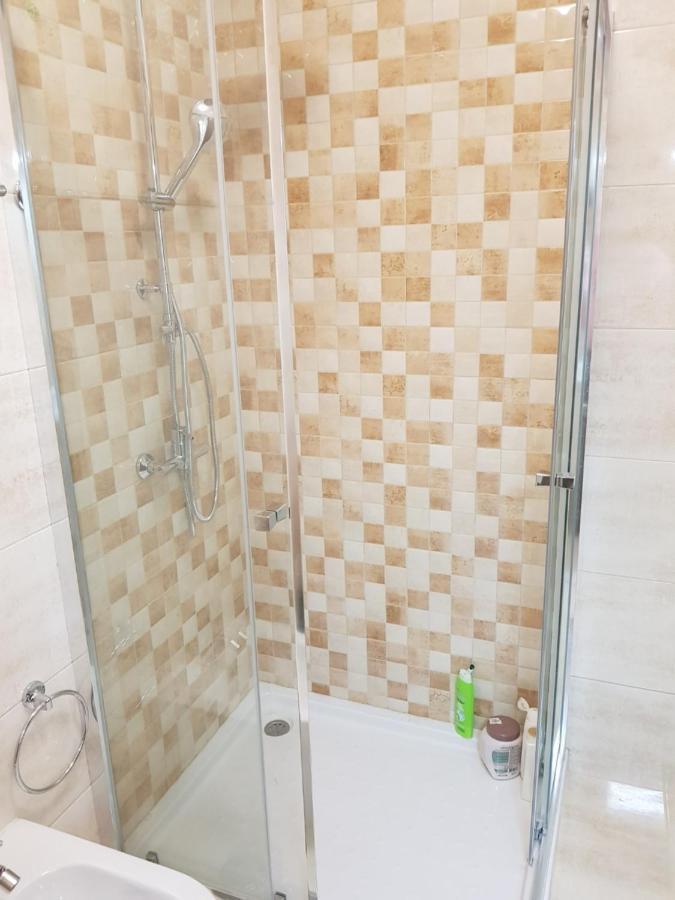 Apartamento Enjoy Lisbon Cascais Sintra 1200 Metres To Metro Blue Line Sintra Rail Line Free Parking Amadora Exterior foto