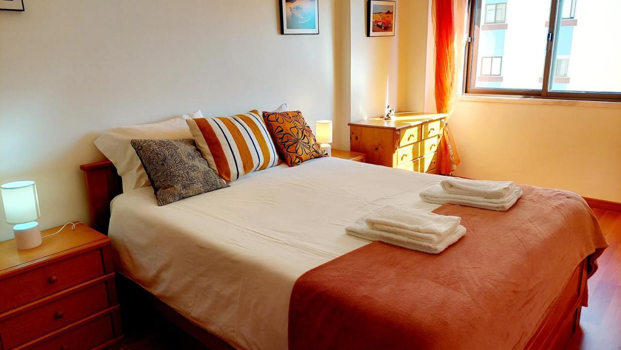 Apartamento Enjoy Lisbon Cascais Sintra 1200 Metres To Metro Blue Line Sintra Rail Line Free Parking Amadora Exterior foto