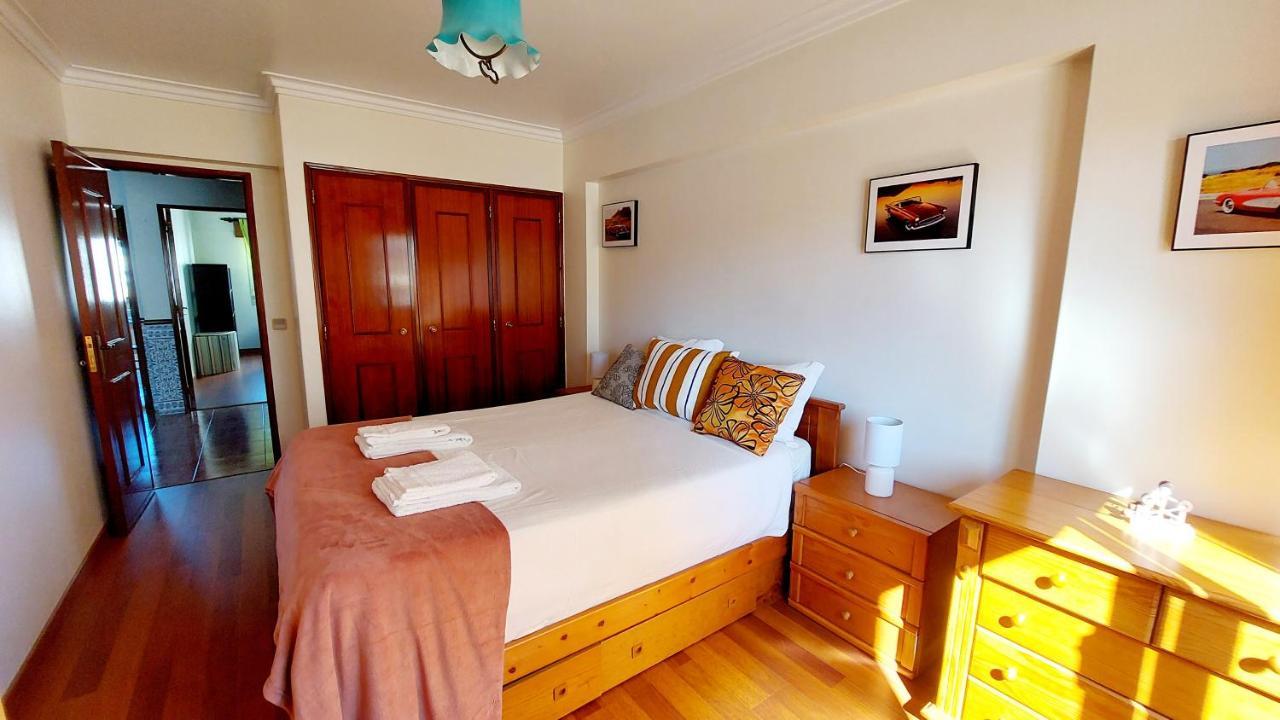 Apartamento Enjoy Lisbon Cascais Sintra 1200 Metres To Metro Blue Line Sintra Rail Line Free Parking Amadora Exterior foto