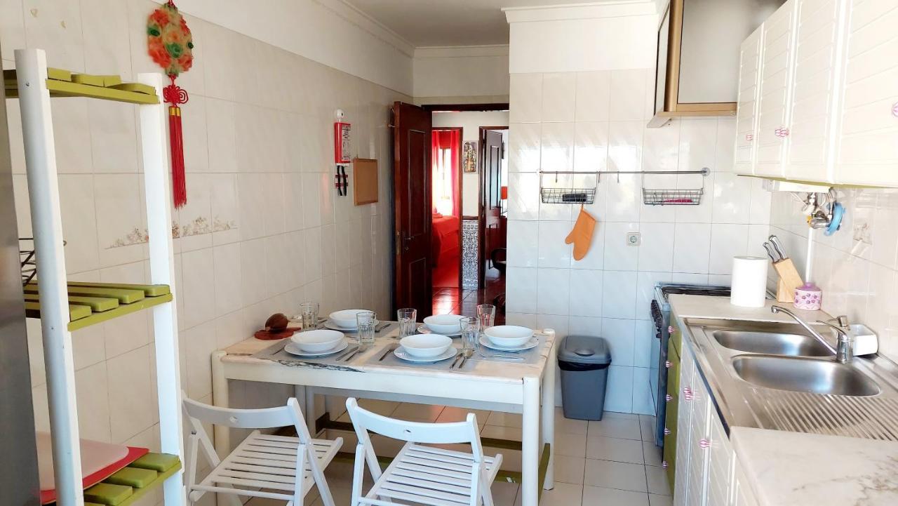 Apartamento Enjoy Lisbon Cascais Sintra 1200 Metres To Metro Blue Line Sintra Rail Line Free Parking Amadora Exterior foto