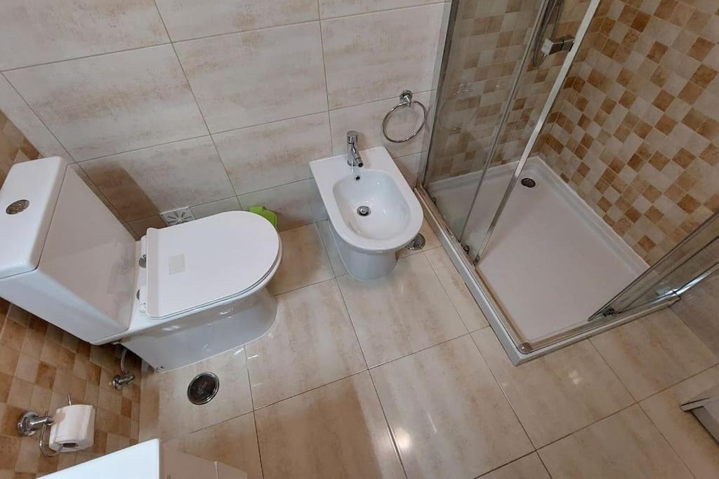 Apartamento Enjoy Lisbon Cascais Sintra 1200 Metres To Metro Blue Line Sintra Rail Line Free Parking Amadora Exterior foto