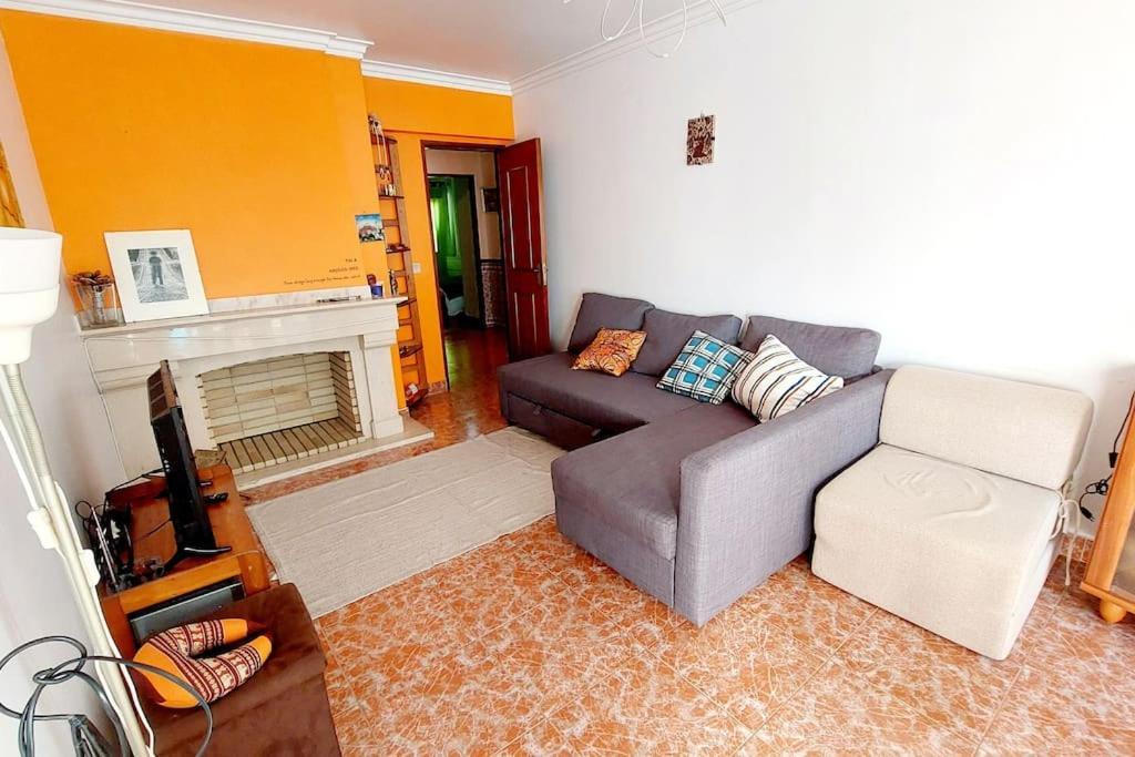 Apartamento Enjoy Lisbon Cascais Sintra 1200 Metres To Metro Blue Line Sintra Rail Line Free Parking Amadora Exterior foto